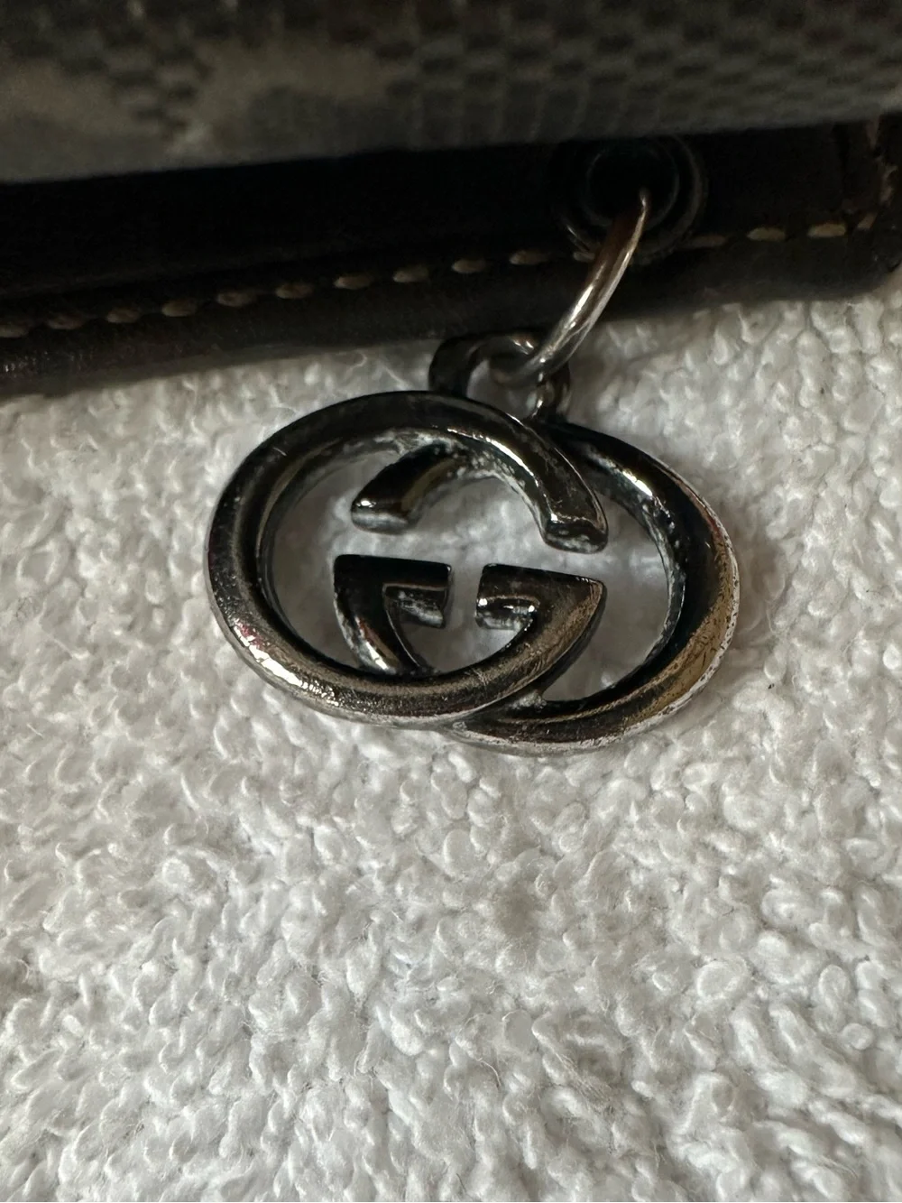 Authentic Gucci Metallic Brown GG Monogram 4-Key Holder w/ GG Charm